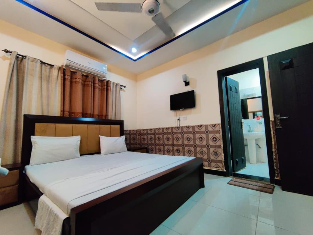 Luxury Guest Rooms Rawalpindi Esterno foto