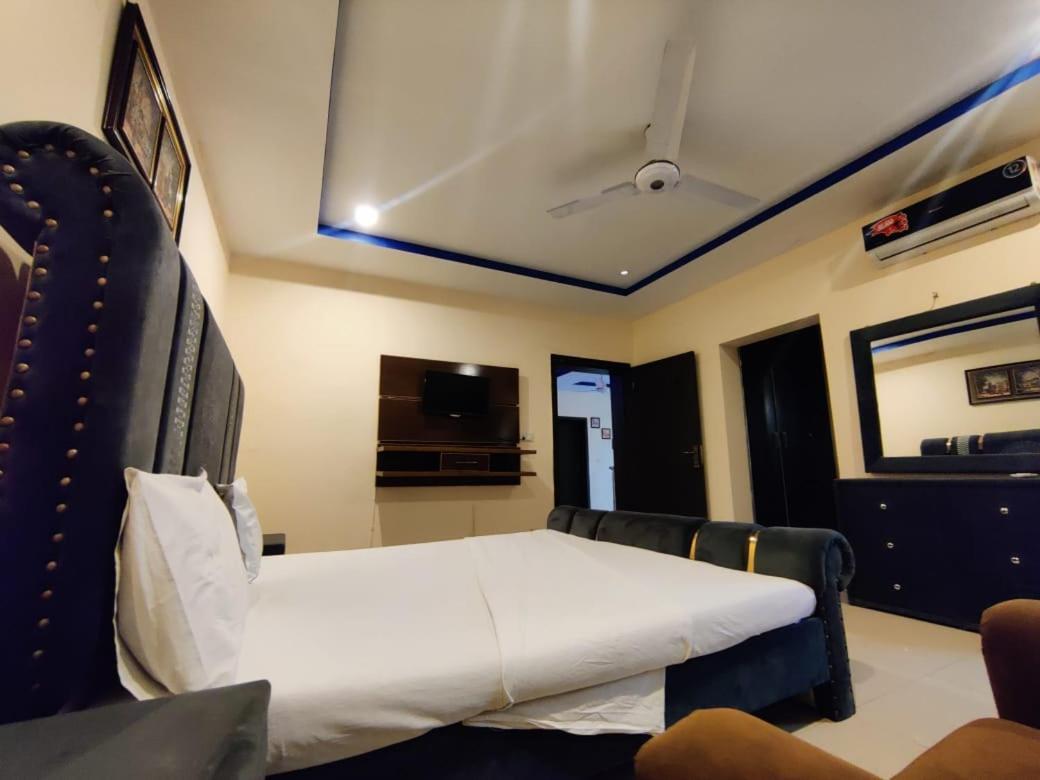 Luxury Guest Rooms Rawalpindi Esterno foto